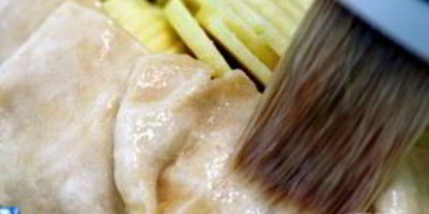 пирог шарлотка с яблоками