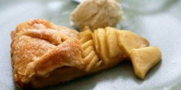 пирог шарлотка с яблоками