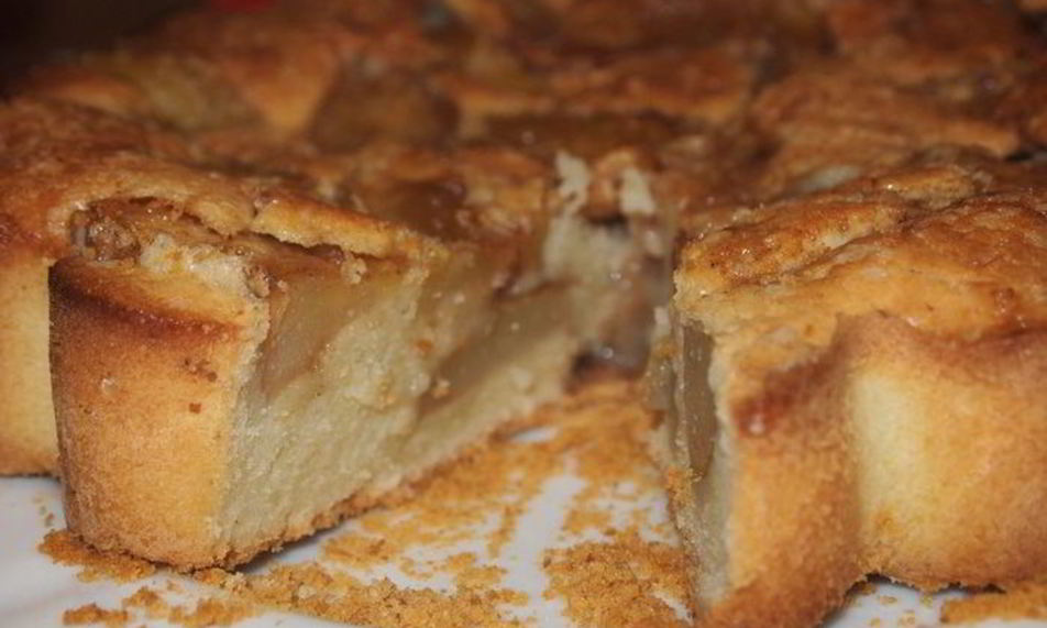 Рецепт шарлотки ассорти