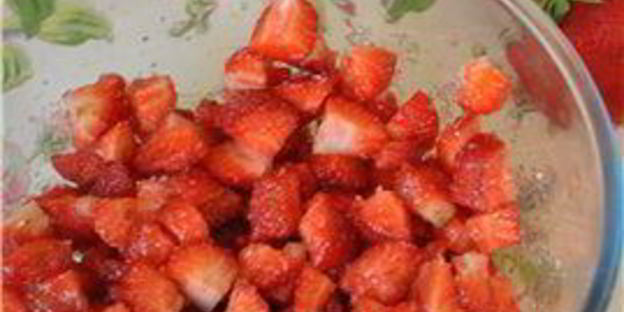 шарлотка красна ягодка