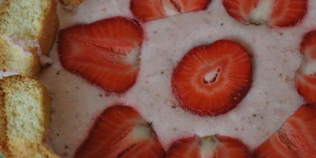 шарлотка красна ягодка