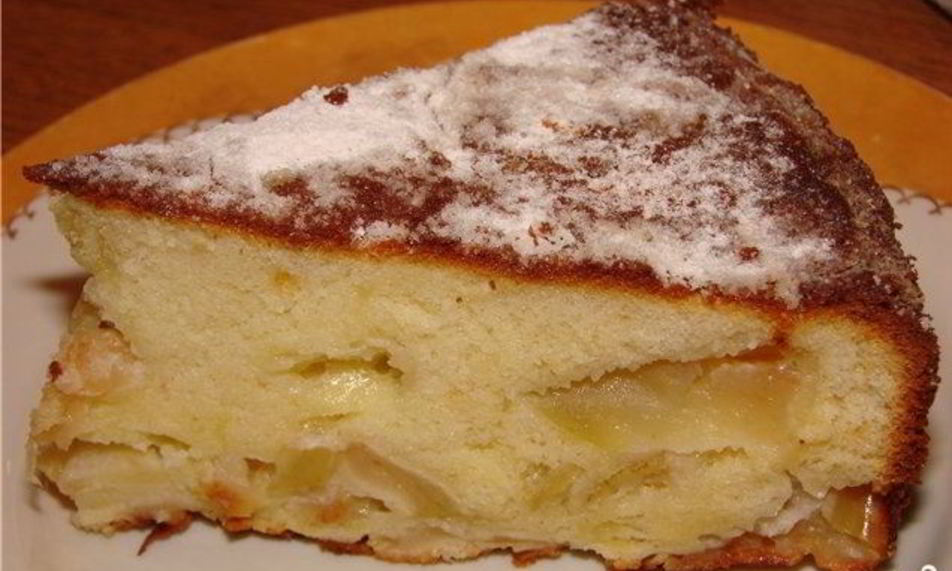 Рецепт шарлотки на йогурте с яблоками