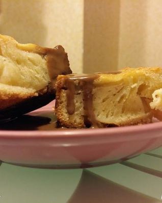 Шарлотка под шоколадным фондю