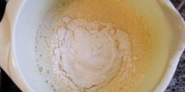 шарлотка с черникой