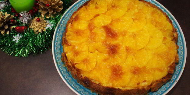 шарлотка с карамелизованными апельсинами