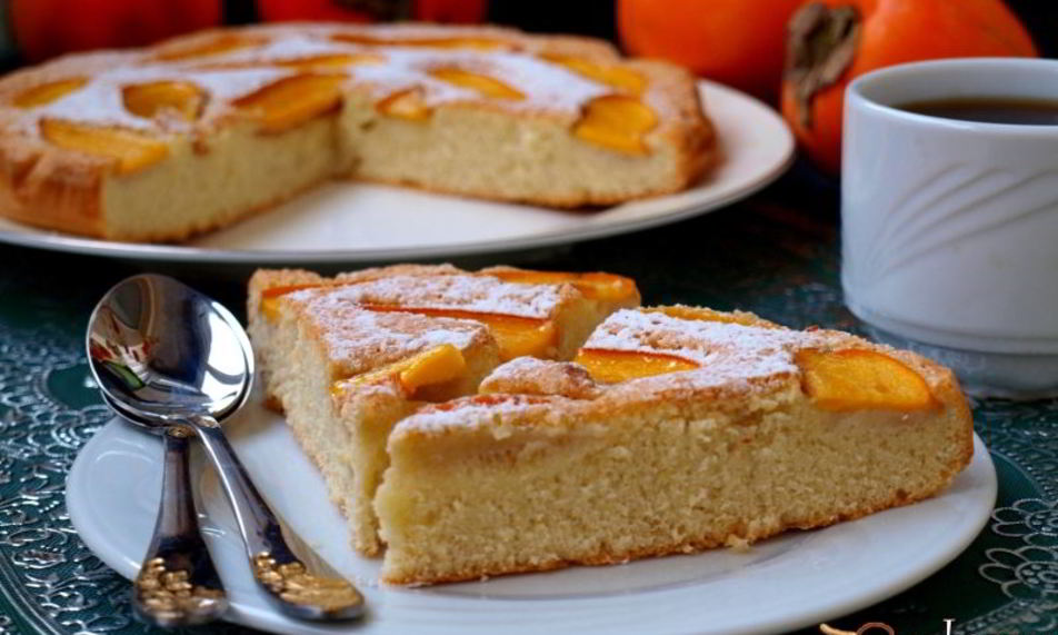 Рецепт шарлотки с хурмой