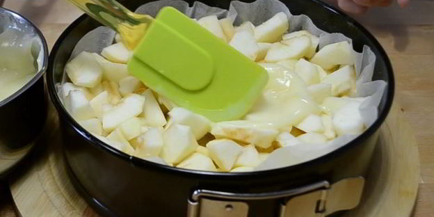 шарлотка с заварным кремом