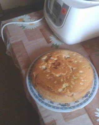 Шарлотка яблочно-вишневая