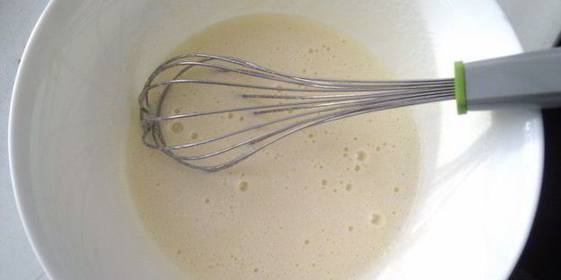 яблочно-брусничная шарлотка