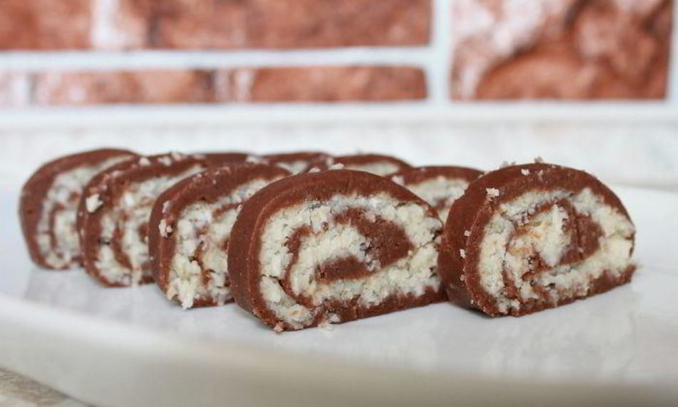 Рецепт шоколадна-кокосового рулет