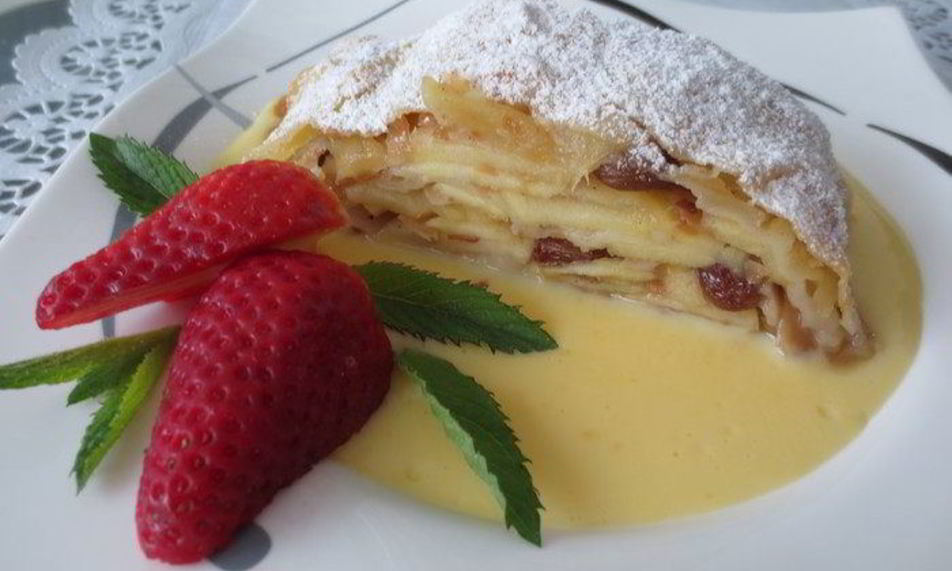 Рецепт австрийского яблочного штруделя