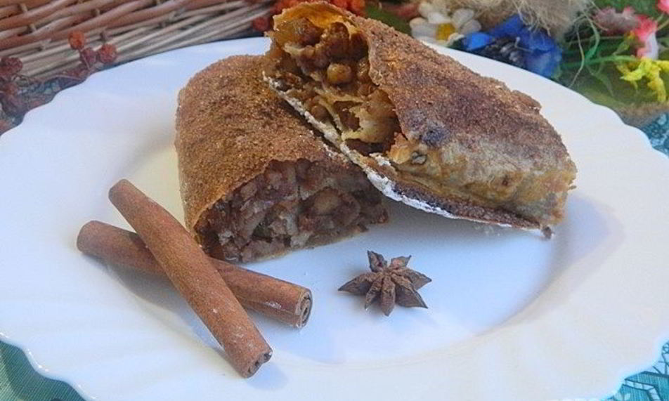 Рецепт богатого штруделя из лаваша