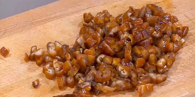 быстрый штрудель с финиками и орехами