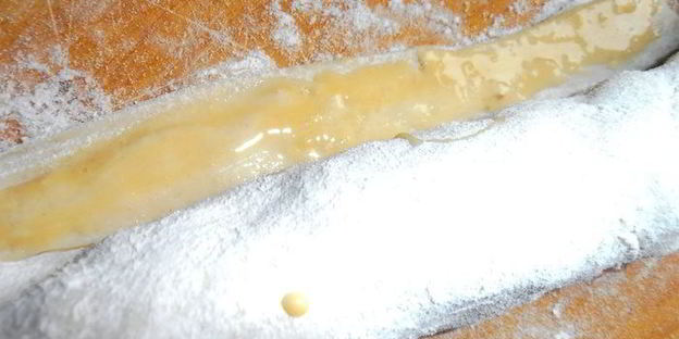 чернично-сливочный штрудель