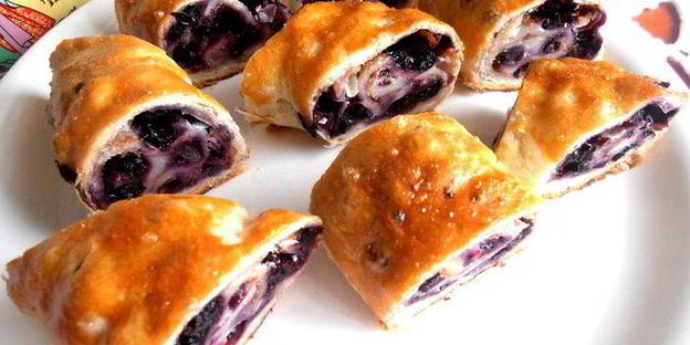 чернично-сливочный штрудель