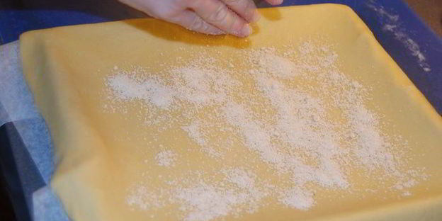 клубничный штрудель с рикоттой