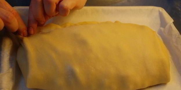 клубничный штрудель с рикоттой