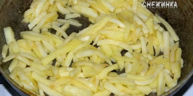 рисовый штрудель с томатно-яблочным джемом