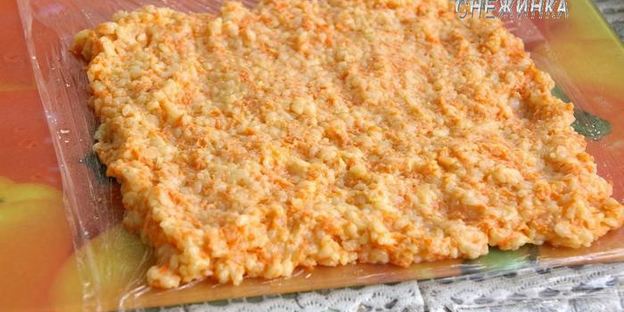 рисовый штрудель с томатно-яблочным джемом