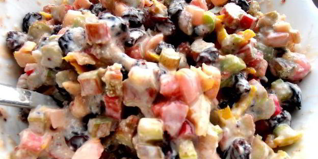 штрудель из ревеня и изюма