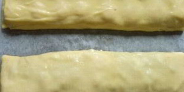 штрудель из творожного теста с вишневой начинкой