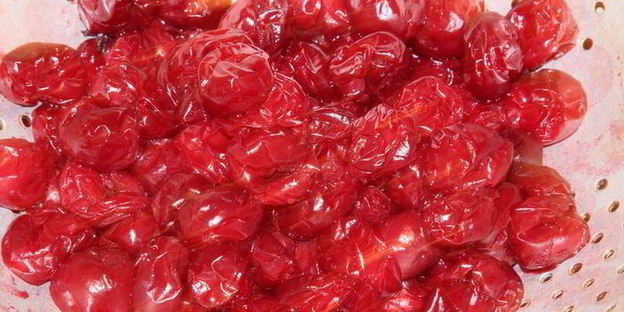 штрудель из вытяжного теста с вишнями