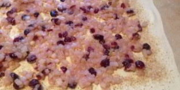 штрудель с грушей и яблоком