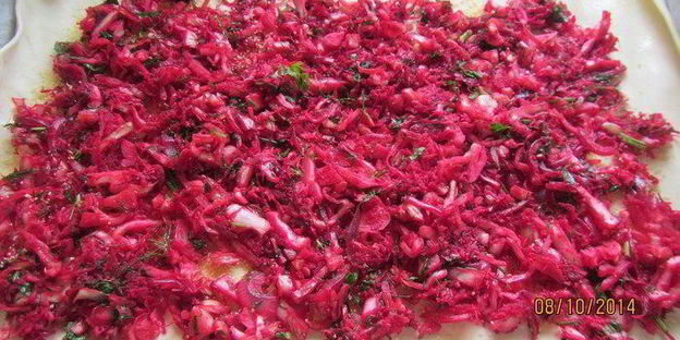 штрудель с капустой и свеклой