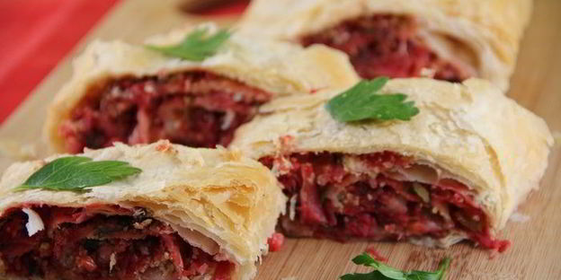 штрудель с капустой и свеклой
