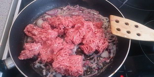 штрудель с мясом