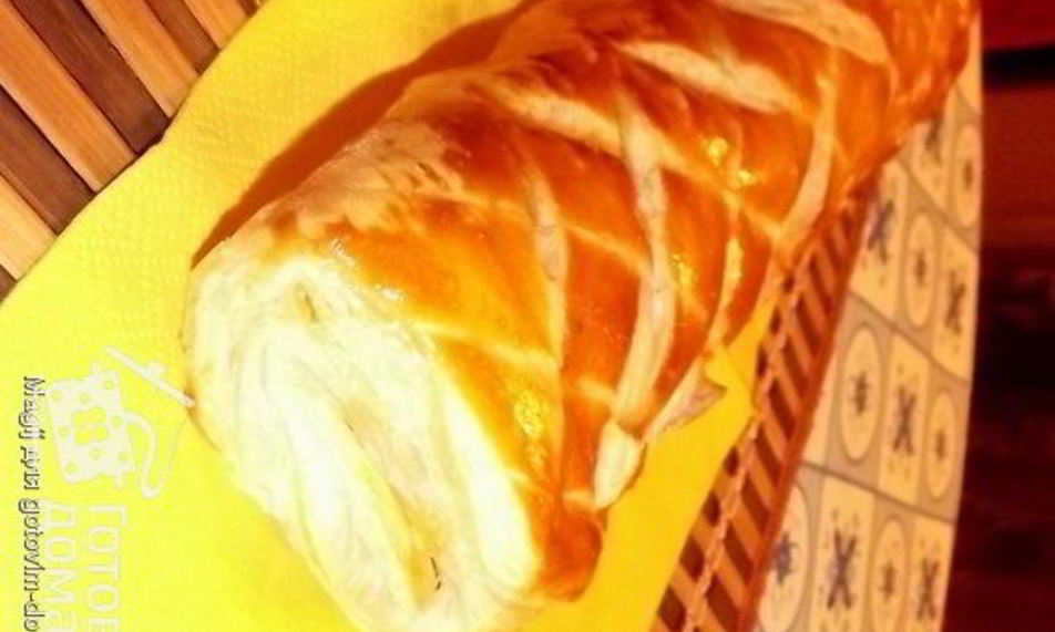 Рецепт штруделя с омлетом и ветчиной