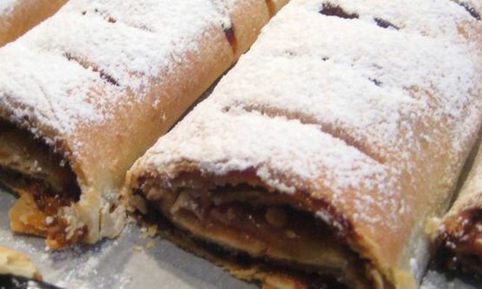 Рецепт штруделя с орехами и черносливом