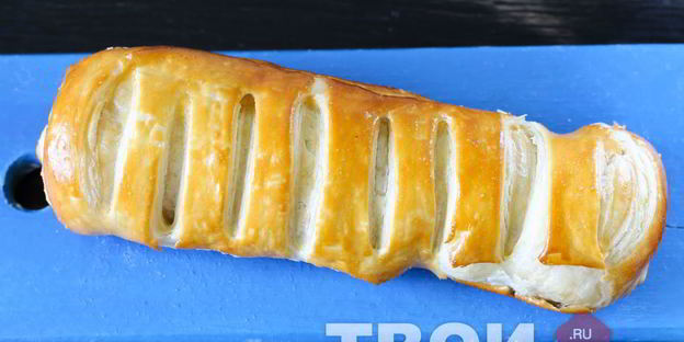 штрудель с вишней