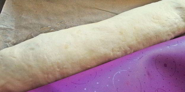 штрудель с яблоками и голубикой