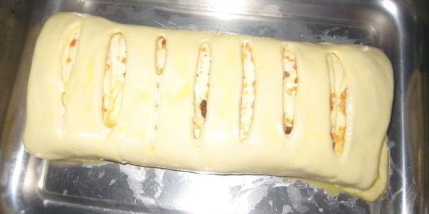 штрудель с яблоками и изюмом