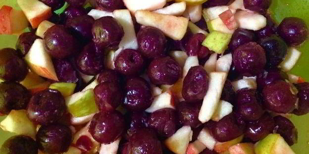 штрудель с яблоками и вишней