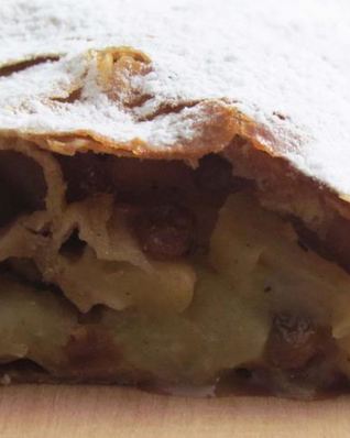 Цельнозерновой яблочный штрудель