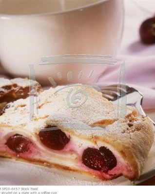 Вишневый штрудель по-пражски