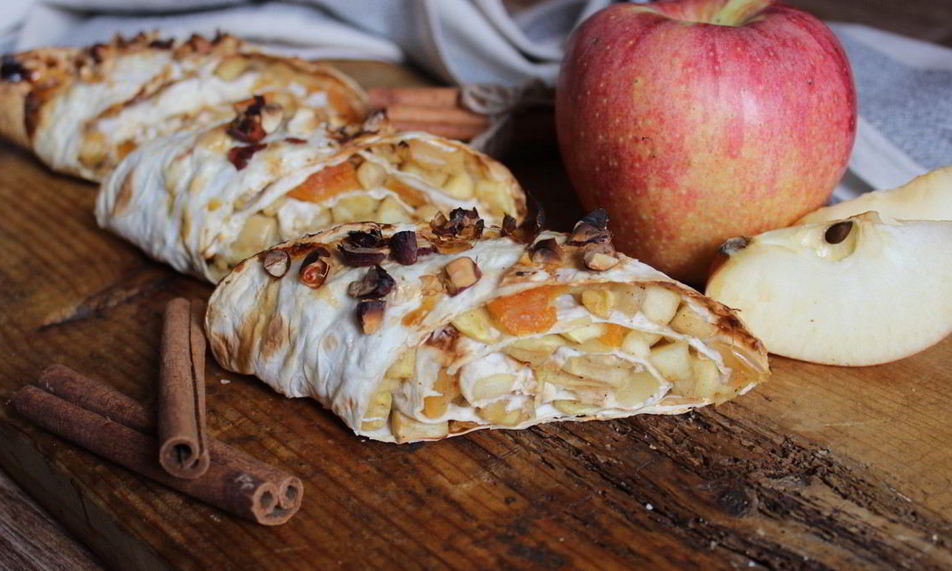 Рецепт яблочного штруделя из лаваша