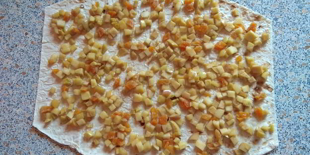 яблочный штрудель из лаваша