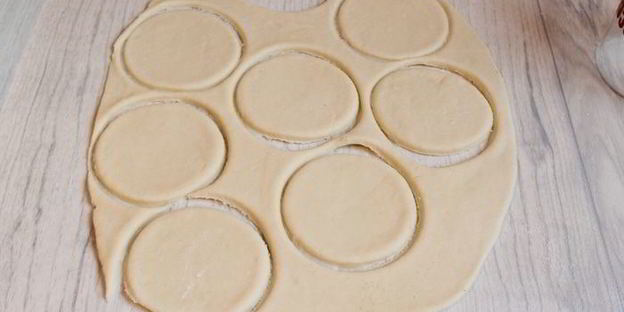 слойки с ананасом