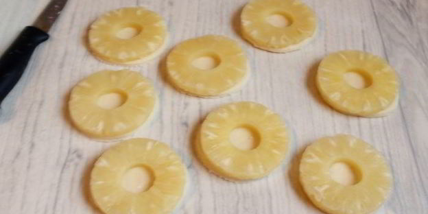 слойки с ананасом