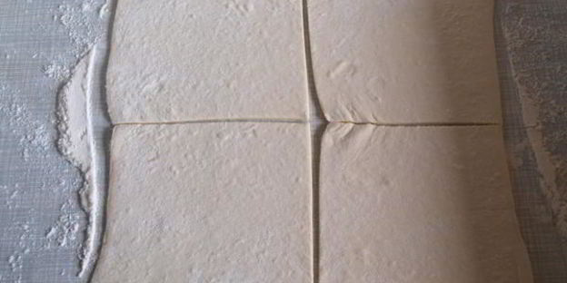 слойки с грушей и шоколадом