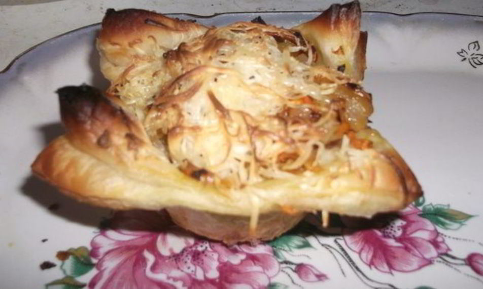 Рецепт слоек с куриной печенью пролиски