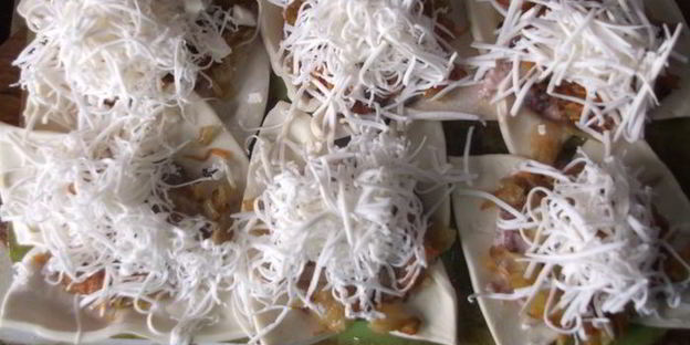 слойки с куриной печенью пролиски