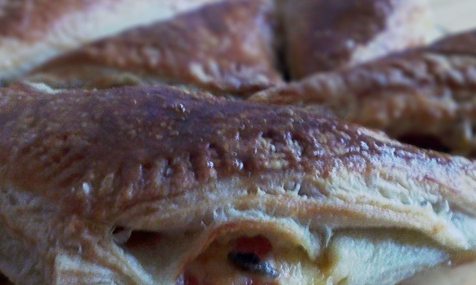 Рецепт слоек с овощами и сыром