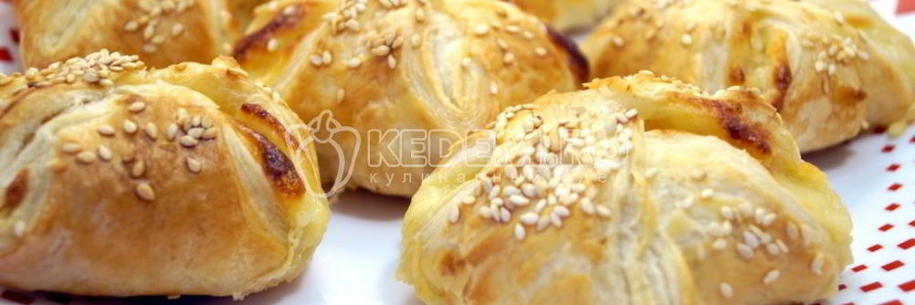 Слойки с сыром