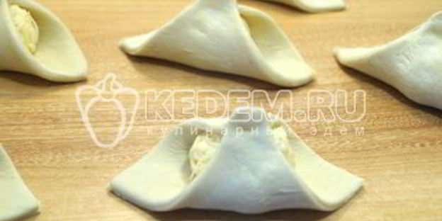 слойки с сыром