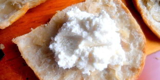 слойки с творогом румяные хрюши