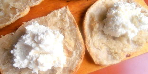 слойки с творогом румяные хрюши